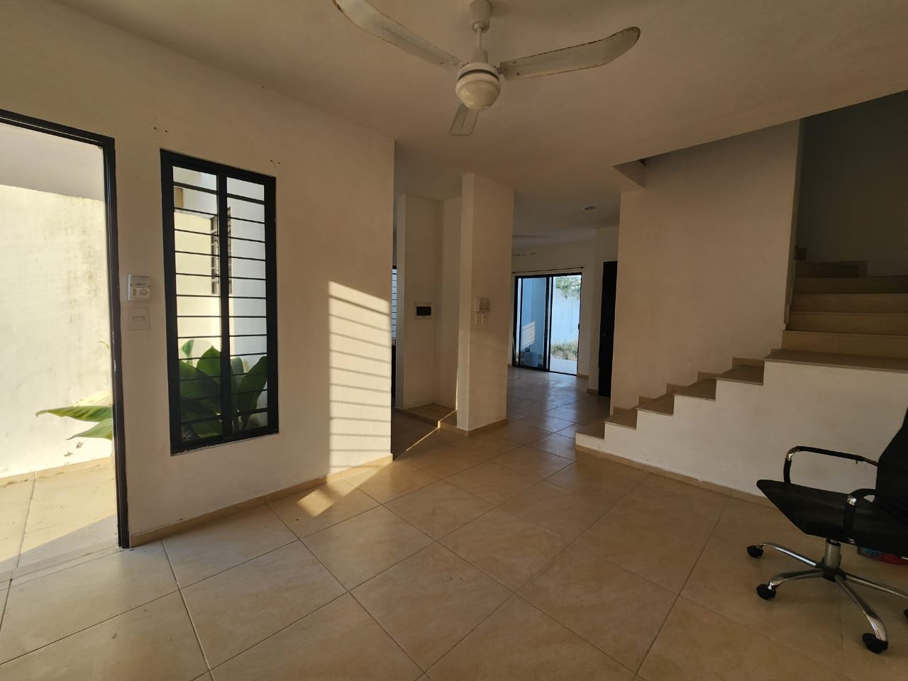 Casa en venta en esquina en Gran Santa Fe Norte (terreno amplio)